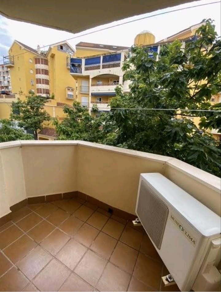 PISO EN VENTA ZONA PARQUE DE LA PALOMA