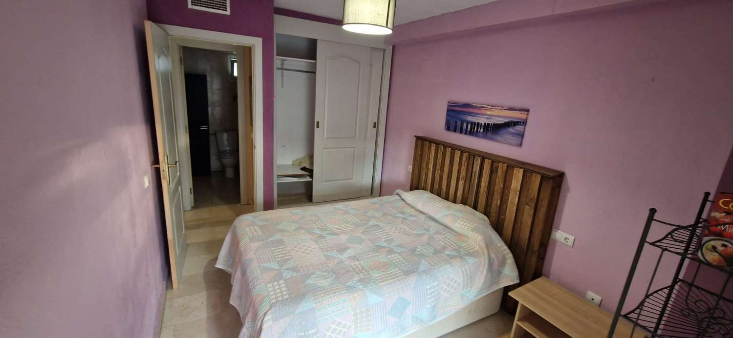 EN VENTA PISO DE DOS DORMITORIOS CON AMPLIA TERRAZA