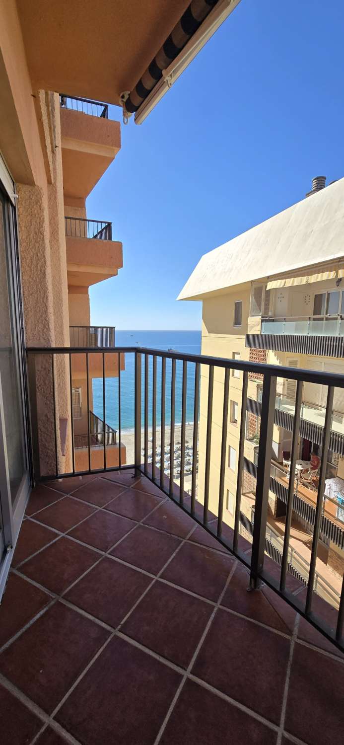 Piso de un dormitorio en primera línea de playa